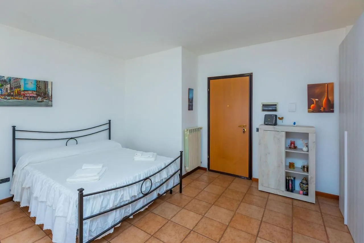 Varzis' Suite Busto Arsizio Italia